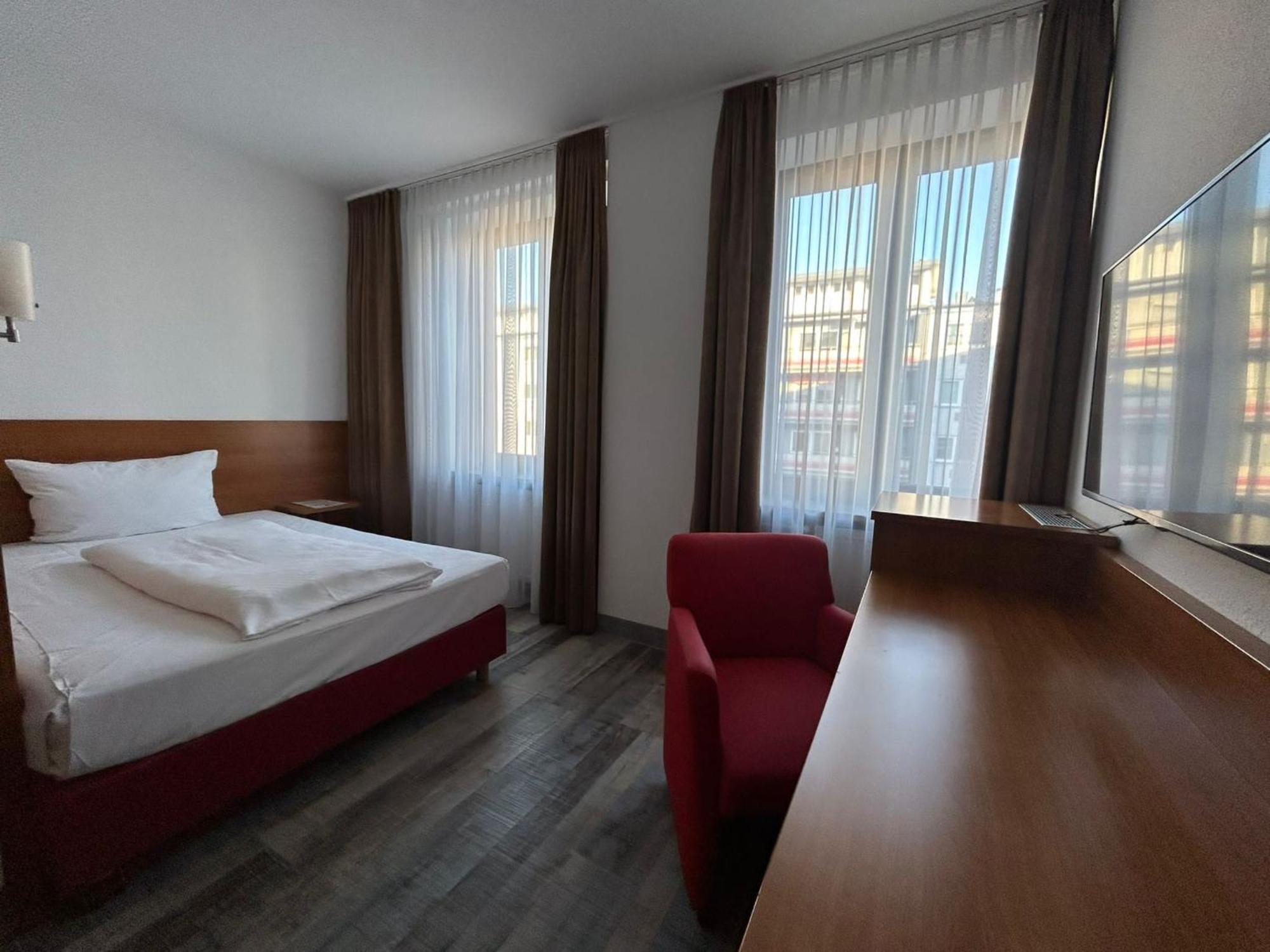 Hotel Fackelmann Nürnberg Exterior foto